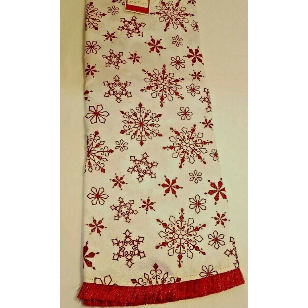 Christmas Tree Skirt White Satin Red Glitter Snowflakes Fringe‎ 48 In
